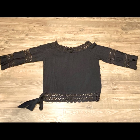 VENUS Tops - Black Top size 16